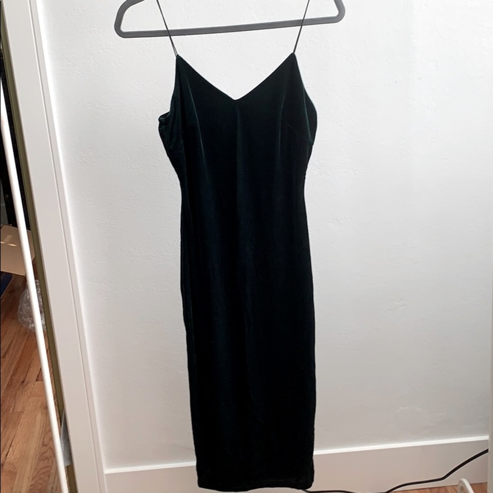 Green bodycon dress